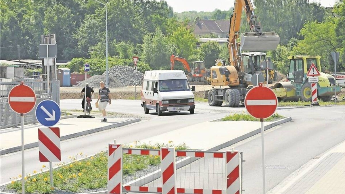 Kreiselbau Bringt Noch Mehr Verkehr Auf Die Bundesstraße | Sächsische.de