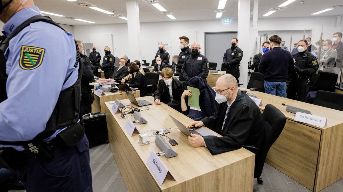 Prozess Um Diebstahl Aus Dem Grünes Gewölbe In Dresden: Staatsanwalt ...