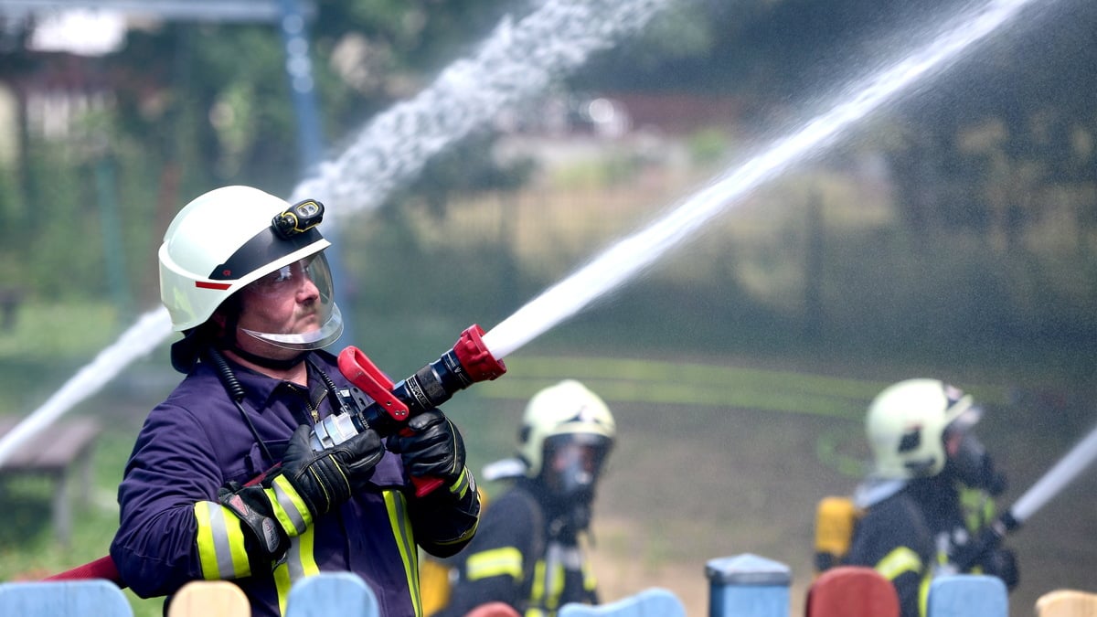 Nicht Nur Die Bauern: Wie Der Bund Die Feuerwehr Brüskiert | Sächsische.de