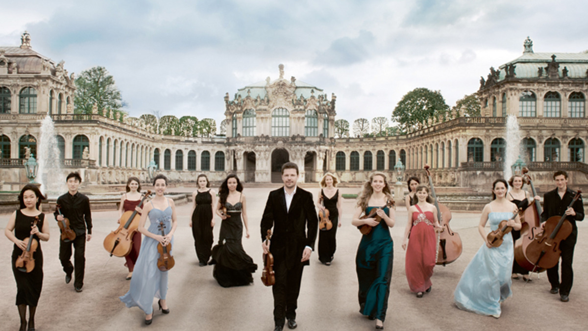 Das Dresdner Residenz-Orchester spielt am Freitag im Zwinger die berühmten "Vier Jahreszeiten" von Antonio Vivaldi. Ein echter Genuss zum Start ins Wochenende!