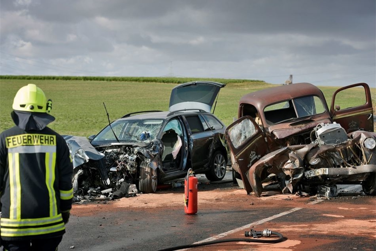 Frau Stirbt Bei Unfall Auf Der B 169 | Sächsische.de