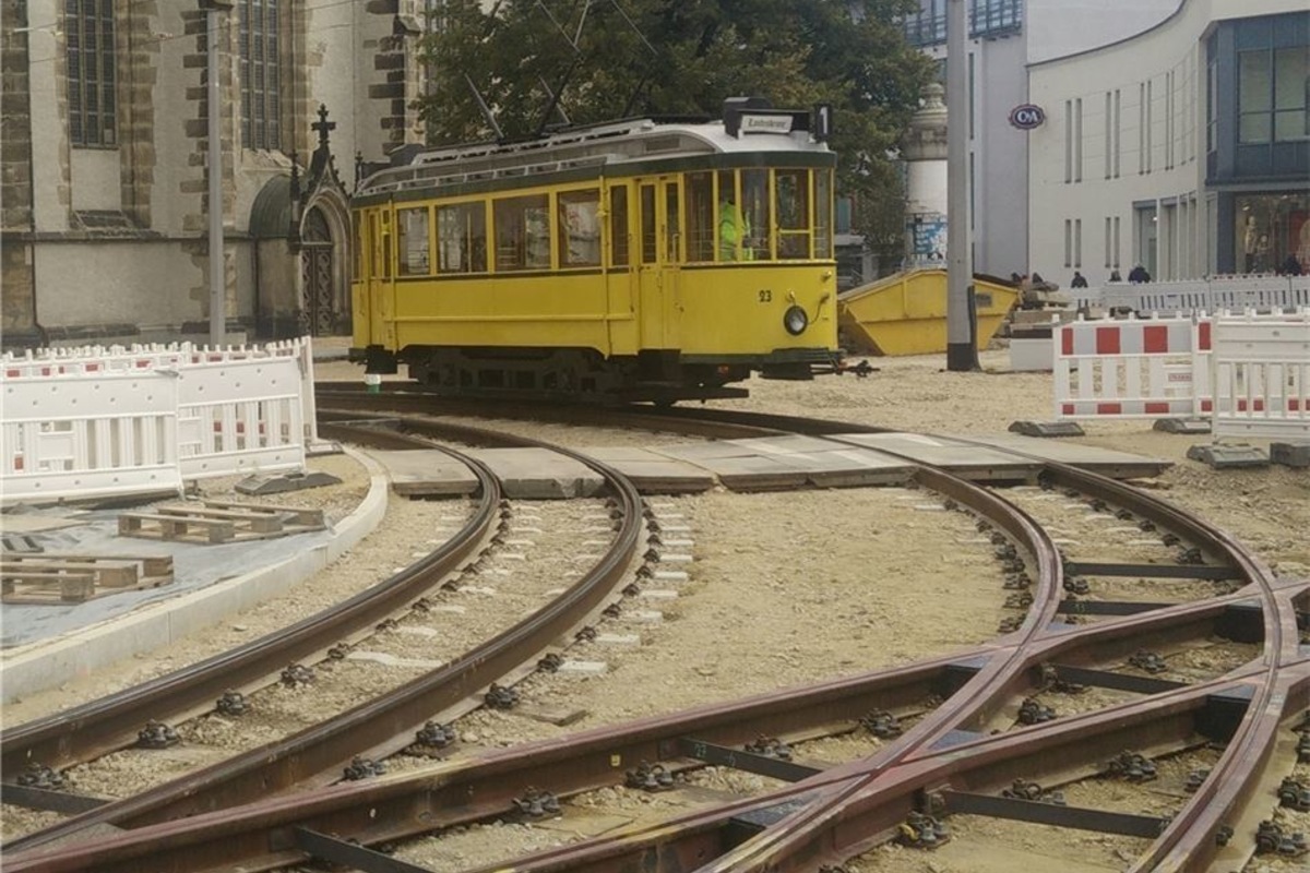 Alte Bahn testet neue Schienen Sächsische.de