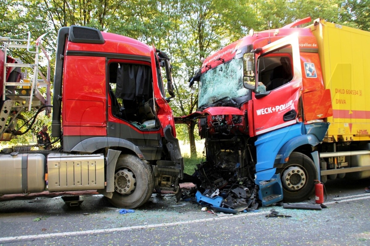 Schwerer Unfall Auf Der B97 Sachsische De