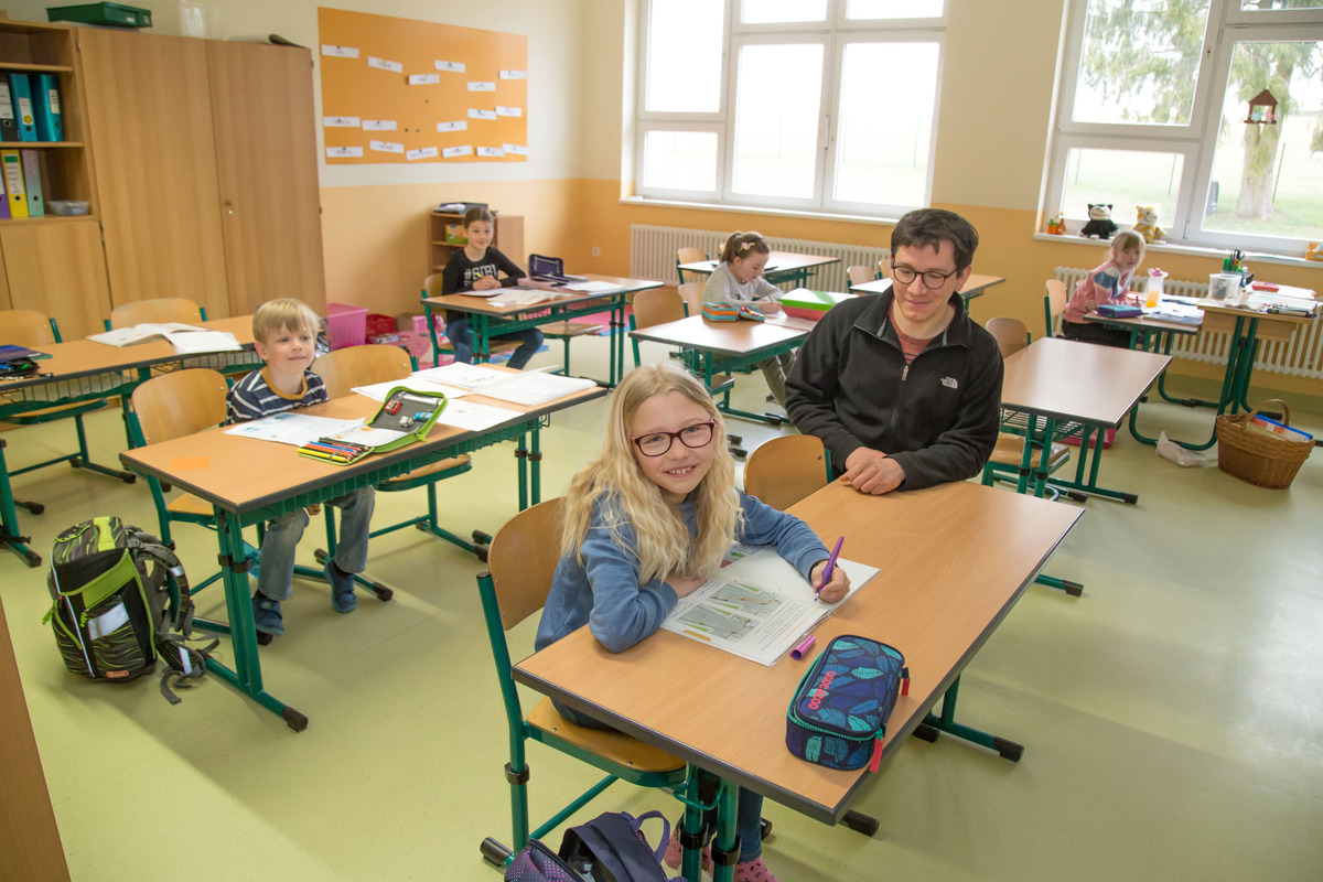 Nur Wenige Kinder Sind In Der Schule Sachsische De