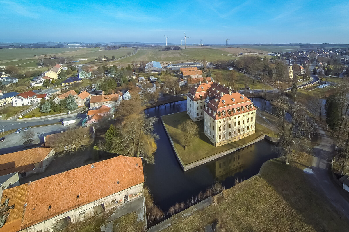 Schloss Wachau ist verkauft Sächsische.de