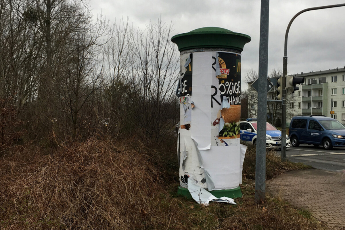 Das Ende der Litfaßsäulen in Hoyerswerda | Sächsische.de