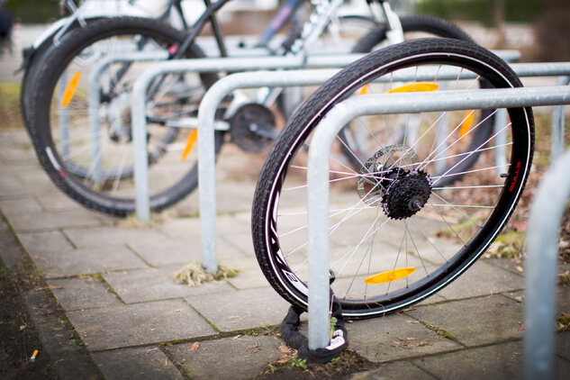 Löbau FahrradDieb gerät in Kontrolle Sächsische.de