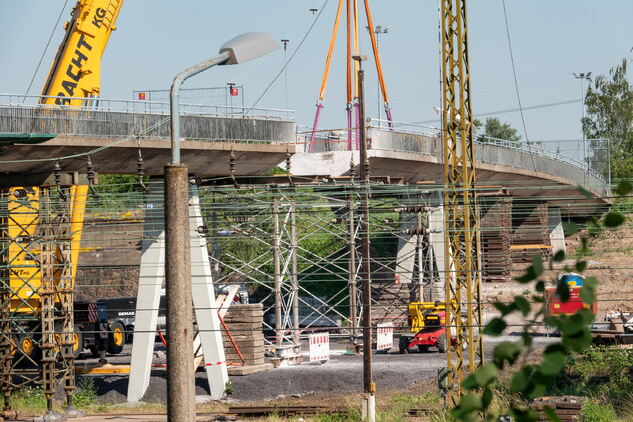 Riesa Die erste Lücke in der Brücke Sächsische.de