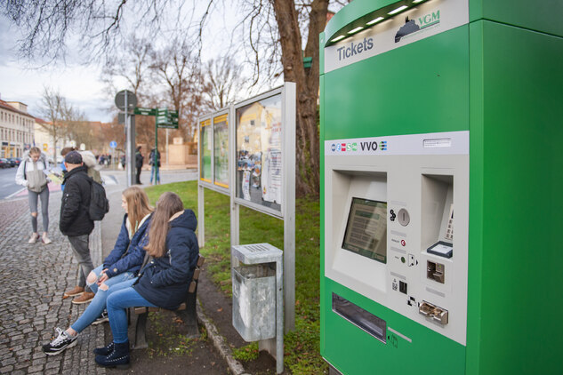 Neuer Fahrkartenautomat für Bus und Bahn Sächsische.de