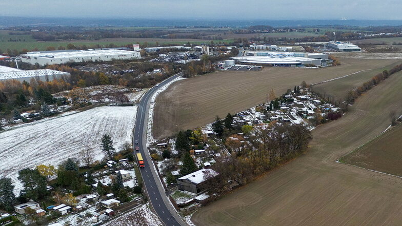 Ein Blick auf das Gewerbegebiet Hühndorfer Höhe in Wilsdruff. Es soll erweitert werden. Für die Flächen gibt es schon Bewerber.