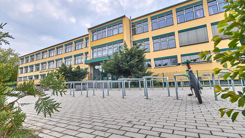 Die Oberschule "Siegfried Richter" ist zwar schon einmal saniert worden, aber der alte DDR-Plattenbau ist für das Lernhaus-Konzept wenig geeignet.