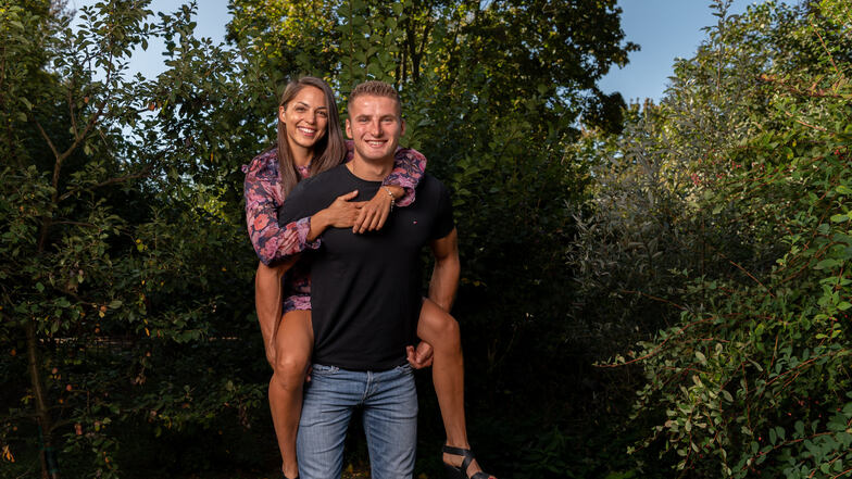 Ein internationales Paar mit außergewöhnlicher Geschichte: Kanu-Olympiasieger Tom Liebscher und seine ungarische Partnerin Dóra Lucz. Die Fotos entstanden im vorigen Herbst. Da wussten sie bereits, wann sie sich wiedersehen. Das ist nun völlig offen.