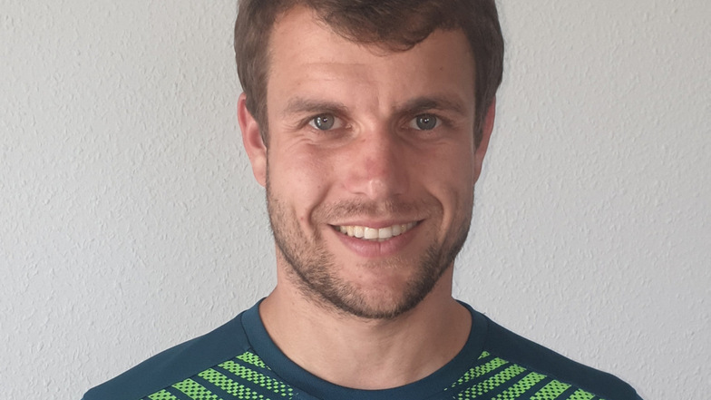 Der gebürtige Dresdner Enrico Kuntke übernimmt im Sommer die Landesliga-Fußballer aus Neusalza-Spremberg. Dann läuft sein Trainer-Vertrag beim LSV Neustadt/Spree aus.