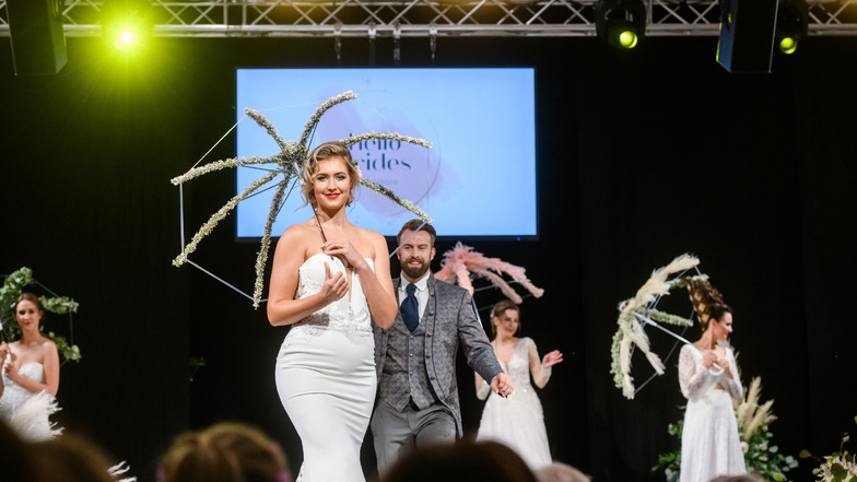 Strahlende Eleganz für die Braut: eine Welt voller Stil und romantischer Raffinesse, in der jedes Brautkleid eine einzigartige Geschichte erzählt.