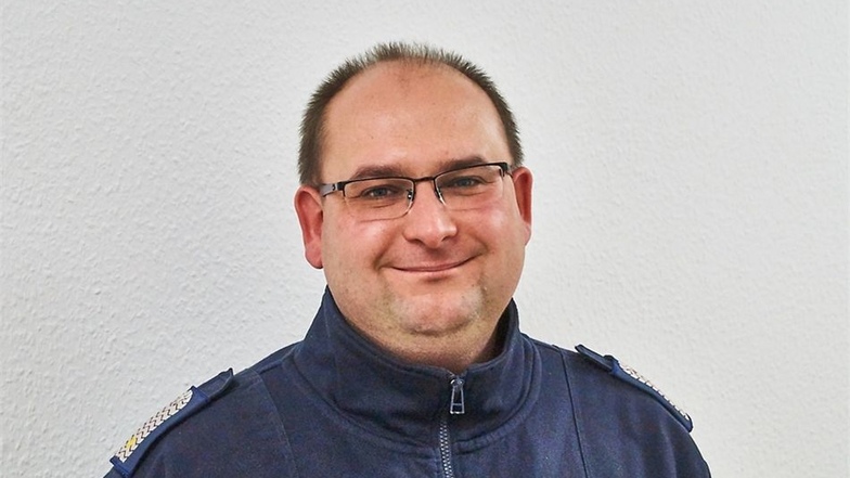 Rolf Engl (37) ist seit Jahresanfang Stadtwehrleiter von Gröditz. Er hat die letzten beiden großen Einsätze geleitet.
