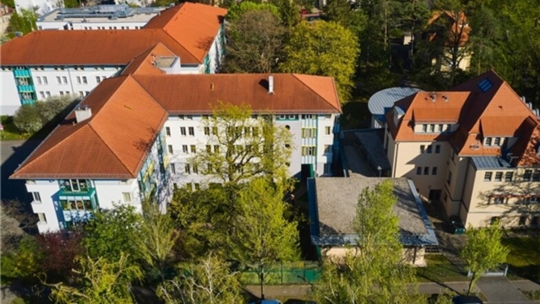 Das vom Caritasverband Dresden-Meißen betriebene St.-Marien-Krankenhaus in Dresden besteht aus zwei Fachkliniken für Psychiatrie und Neurologie.