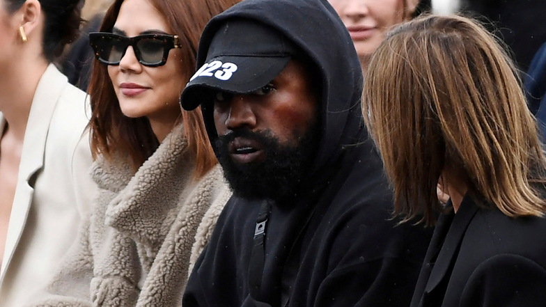 US-Rapper Kanye West sorgte Anfang Oktober bei der Pariser Fashion Week für Aufsehen.