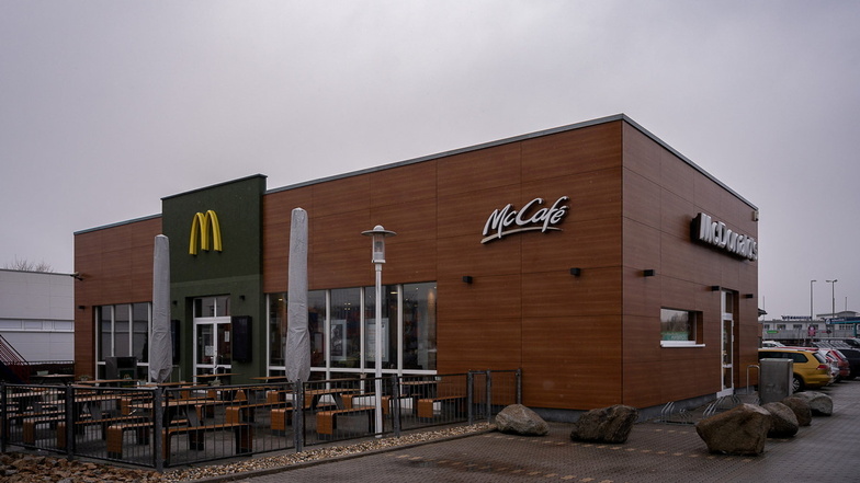 McDonald’s ist in Görlitz in der Nähe von Roller zu finden – und damit unweit des Neißeparks.