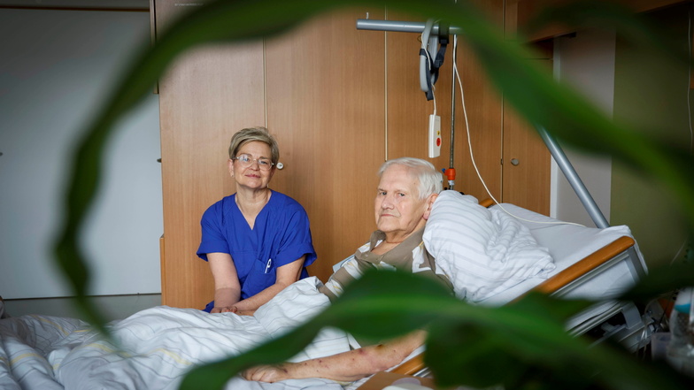 Die Palliativstation im Kamenzer Krankenhaus wird seit zehn Jahren von Dr. Cornelia Meißner geleitet. Krebspatient Konrad Gebler wurde hier auch gut versorgt und konnte nach einer Woche nach Hause entlassen werden.