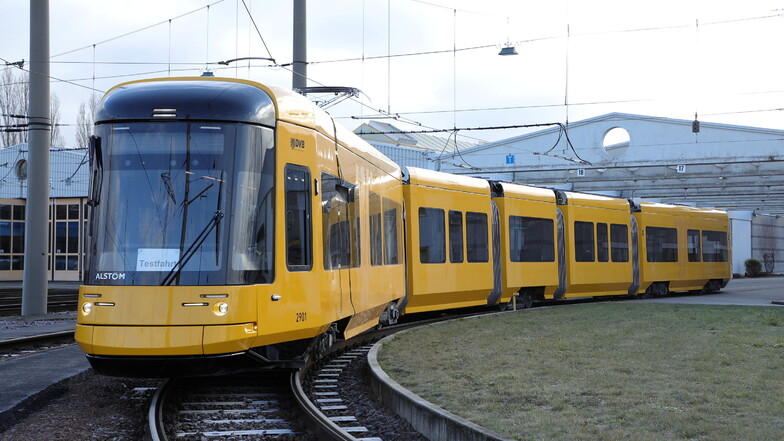 Kostenlose Schnupperfahrten mit neuer DVB-Straßenbahn in Dresden