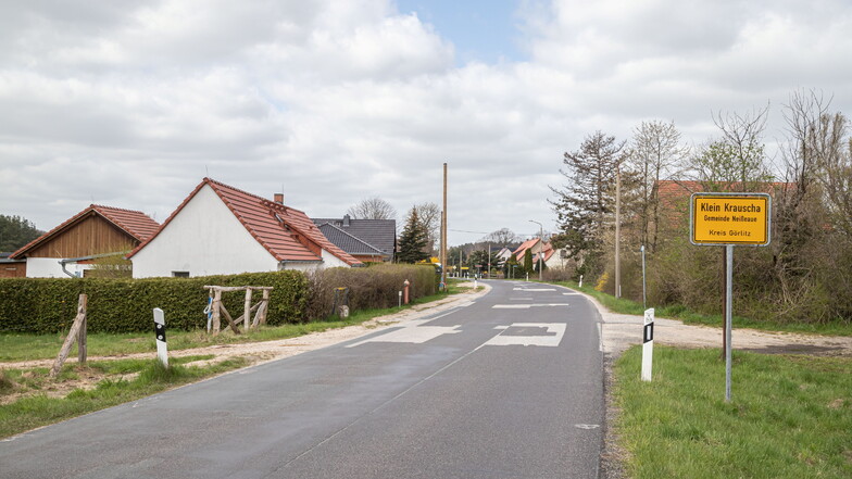 Neues und energiesparendes Straßenlicht wird in Klein Krauscha installiert.
