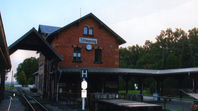Aus dem Bahnhof Bertsdorf wurde der Bahnhof von Tittmoning.