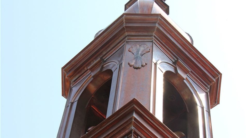 Das Kupfertürmchen auf dem Nebengebäude wurde ebenfalls restauriert.