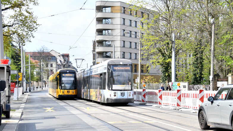 Letzte Fahrten: Ab diesem Dienstag werden statt Straßenbahnen Ersatzbusse über die Bautzner Straße in Dresden fahren.