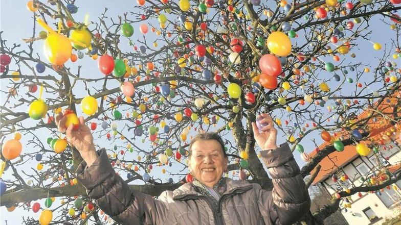 Nach Oma Ernas Tod: Oybins Eierbaum wieder geschmückt