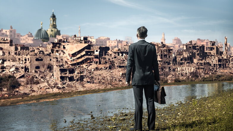 In seiner Collage „Der bedingungslose Romantiker“ vermengt der Künstler Dada
Vadim Motive des historischen Zentrums von Dresden mit Trümmern
einer Stadt im
Nahen Osten.