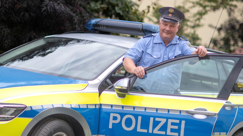 Bürgerpolizist Ralf Grundmann ist seit Anfang September Ansprechpartner für die kleineren Sorgen der Bürger in der Gemeinde Jahnatal.