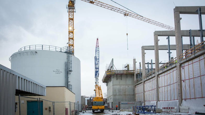 In Reick wird neben dem alten ein hochmodernes, flexibles Kraftwerk gebaut. Dafür investiert die SachsenEnergie rund 95 Millionen Euro.
