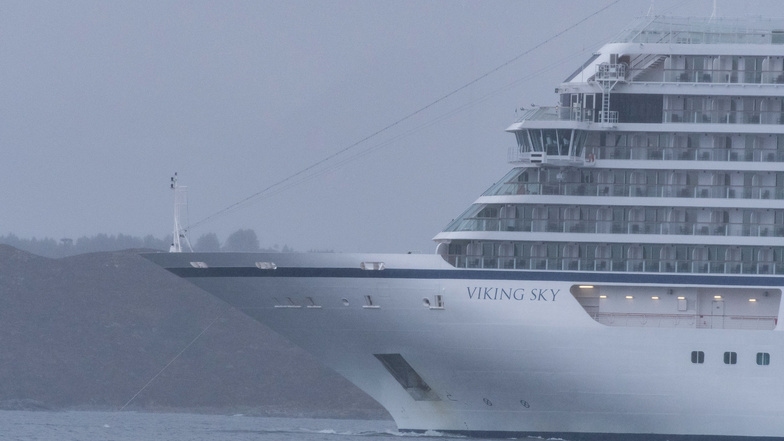 Das Kreuzfahrtschiff Viking Sky ist bei Sturm in Seenot geraten.