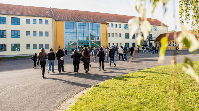 330 Lernende werden im neuen Schuljahr in der 1. Oberschule Großenhain unterrichtet. Und das von 28 Lehrkräften. Vier von ihnen sind neu in der Einrichtung.