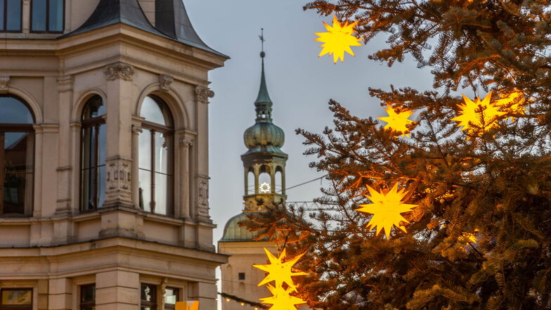 Trotz Ausfall des Wenzelsmarktes soll in Bautzen weihnachtliche Stimmung herrschen. Die Stadt hat sich dafür einiges einfallen lassen.