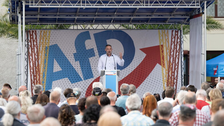 Noch am Samstag machte der Görlitzer AfD-Mann Sebastian Wippel Wahlkampf. Am Sonntag wurde klar, dass die AfD anders als von vielen befürchtet nicht einen Landratsposten für sich gewinnen konnte.