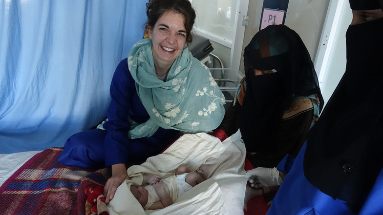 Dorothea Müller arbeitet seit elf Jahren als Hebamme. Für Ärzte ohne Grenzen war die 31-Jährige bereits in Pakistan, im Kongo und im Jemen.
