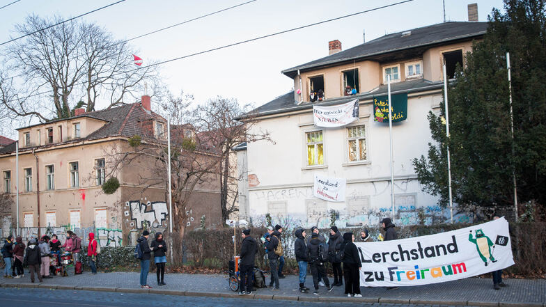Im Januar 2019 besetzten mehrere Menschen die Putzi-Villen an der Königsbrücker Straße in Dresden.