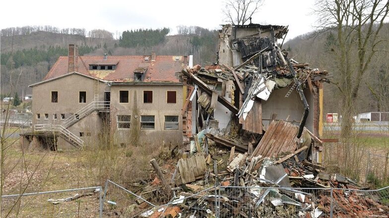 In Schlottwitz wird ab der kommenden Woche die einstige Ausflugsgaststätte Klein-Tirol abgerissen werden.