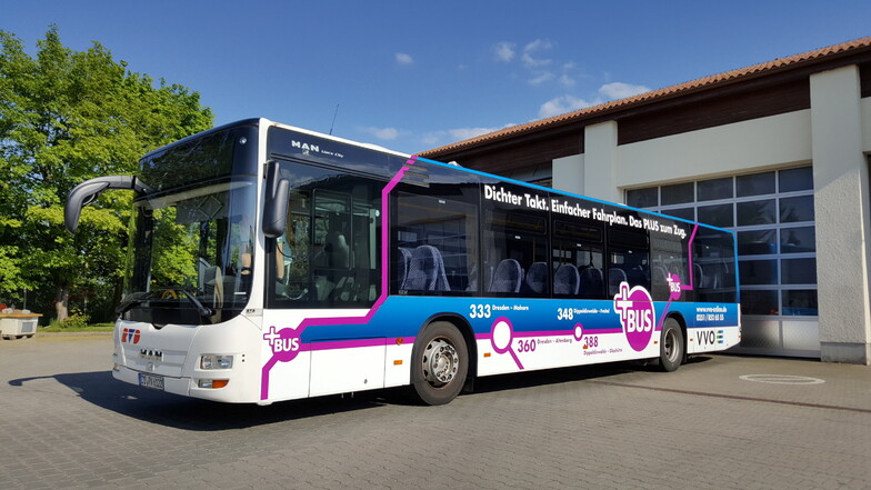 Die Plus-Busse sind durch ein Plus gekennzeichnet und unterstützen den regionalen Betrieb zwischen den ländlichen Regionen.
