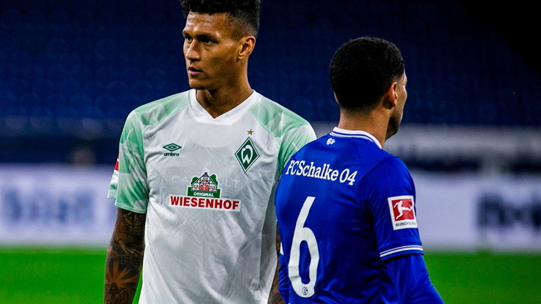 Werder Bremen und Schalke 04, hier mit Davie Selke (l.) mit Omar Mascarell, sind Dynamos attraktivste Gegner in der 2. Bundesliga - neben dem HSV.