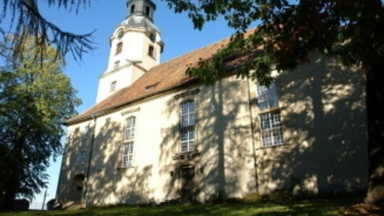 Diese Bild der Stadtkirche haben viele Großröhrsdorfer in Erinnerung.