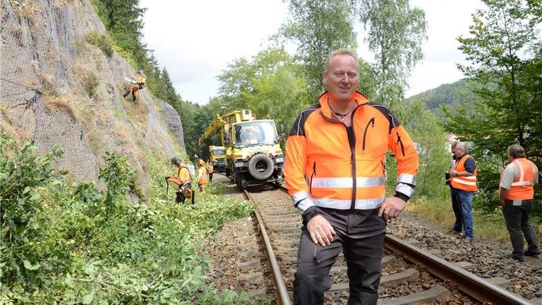 Verantwortlich für die Aktion: Andreas Lenk ist als Serviceleiter für Instandhaltungsarbeiten an sächsischen Bahnstrecken verantwortlich.