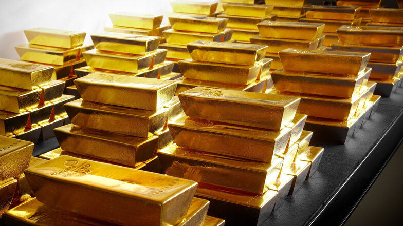 Gold im Wert von fast einer halben Million Euro versprach ein Betrüger seinen Kunden. Gesehen haben sie bis heute nichts davon.
