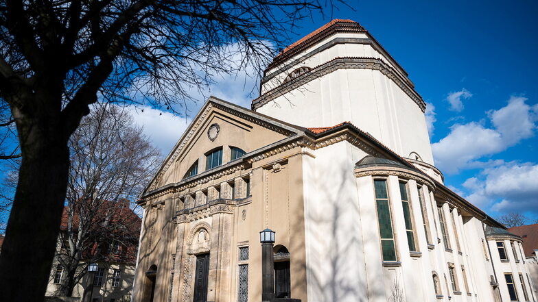 Die ehemalige Synagoge auf der Otto-Müller-Straße in Görlitz steht derzeit noch ohne Davidstern da.