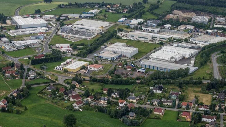 Im Gewerbegebiet Bretnig verkauft die Stadt Großröhrsdorf jetzt drei Grundstücke an eine Firma, die schon dort ansässigist.