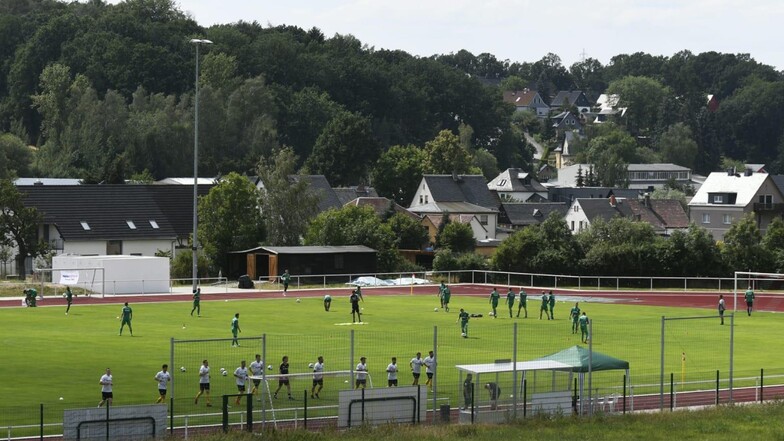 Blick auf das "geheime" Spielfeld. Hier testete Dynamo am Samstag gegen Greuther Fürth