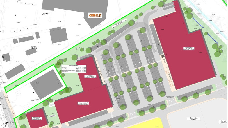 Ein E-Center (r.) sowie ein Aldi-Lebensmittelmarkt und eine dm-Filiale sollen sich im neuen Fachmarktzentrum ansiedeln. Der Baukörper links soll von der Gastronomie genutzt werden.