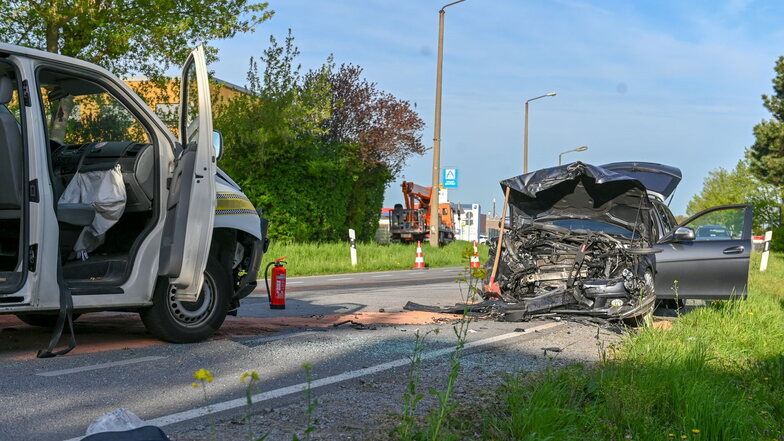 In Bautzen kam es am Morgen zu einem schweren Verkehrsunfall. Dabei wurden fünf Personen verletzt, darunter zwei Kinder.