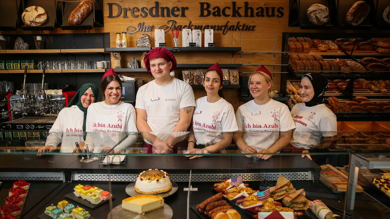 Diese Bäcker-Azubis leiten ein Dresdner Café in Eigenregie